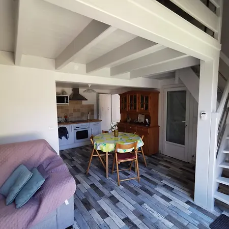 Petite Maison à 300 M De La Сasa de vacaciones *