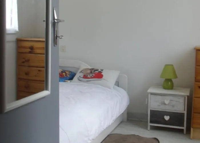 Petite Maison à 300 M De La